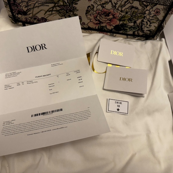 Christian Dior book tote - Picture 4 of 4